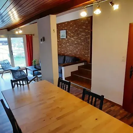 Apartment Grand 6 Personnes, Surf, Et Randonnees Nendaz
