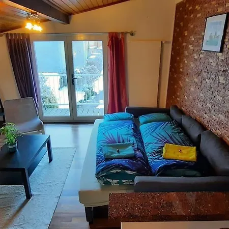 Grand 6 Personnes, Surf, Et Randonnees Нанда