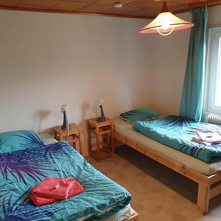 Grand 6 Personnes, Surf, Et Randonnees Nendaz